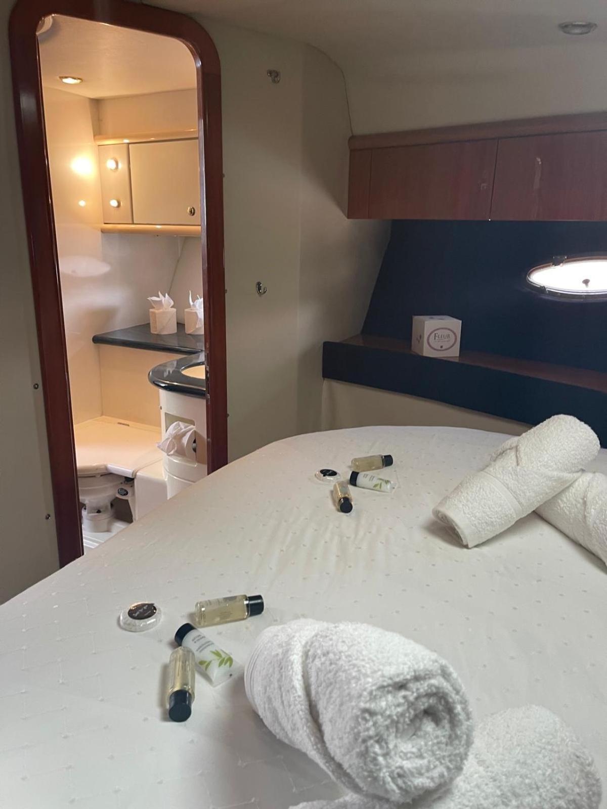 Boat Accommodation Ltd Торкі Екстер'єр фото