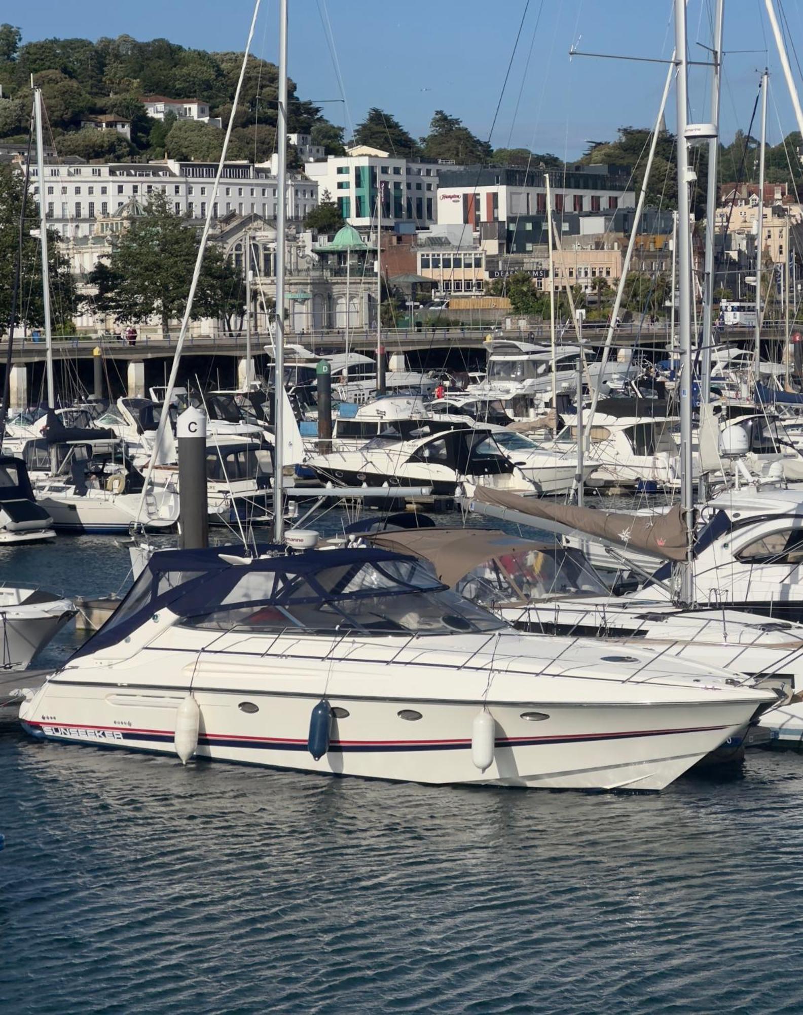 Boat Accommodation Ltd Торкі Екстер'єр фото